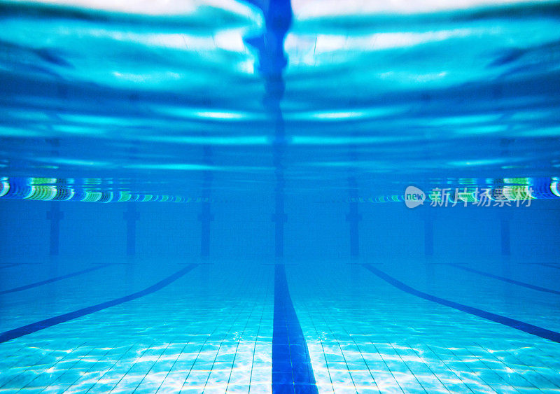 swimming pool underwater